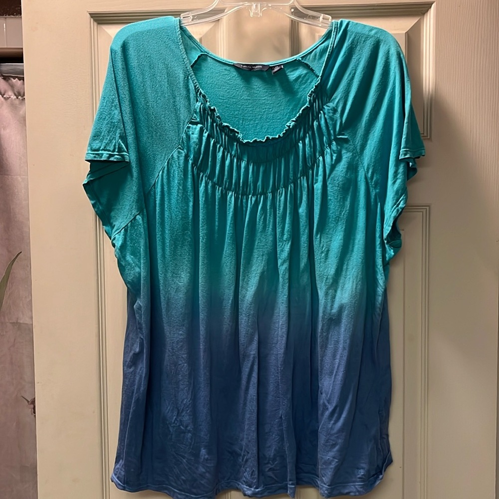 Tommy Hilfiger shades of blue top teal to periwinkle 60/40 cotton